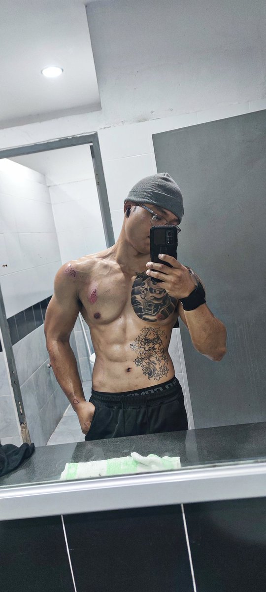 poopro24's tweet photo. ฟื้นตัวหน่อย🔥💪

#gym #rama2 https://t.co/vDRi0qUKLu