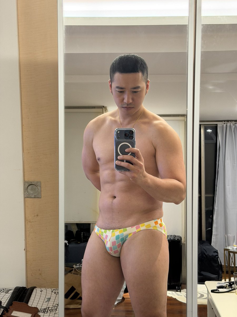 wuweij1991's tweet photo. ❤️有喜歡的泳褲嗎❤️ https://t.co/P8tj1RHPUi