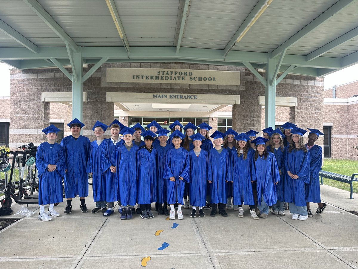 OGB10_7's tweet photo. Just a few more weeks till graduation ! @StaffordTwpEd https://t.co/a1Bz9BDKlz