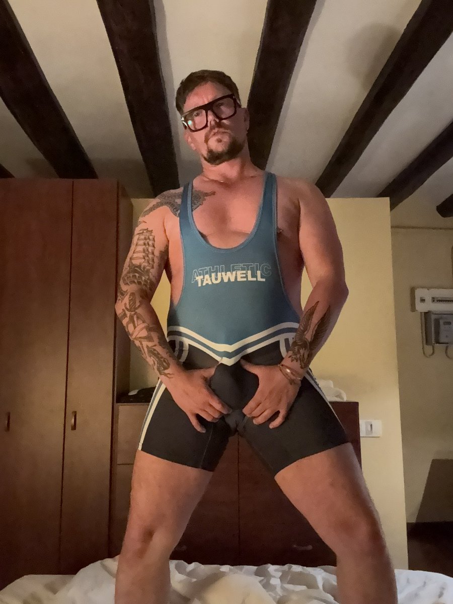 Daddy_sven tweet media
