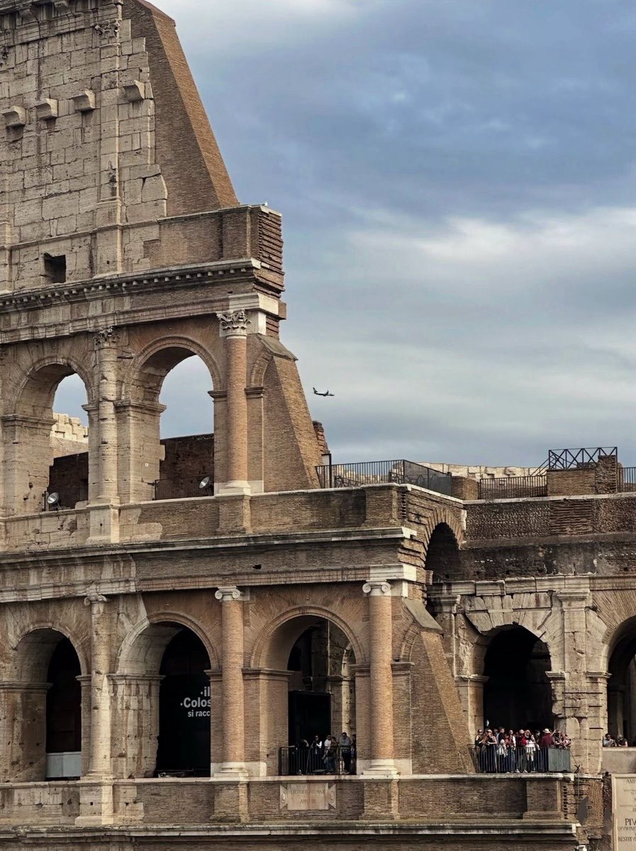MinervaArmata's tweet photo. Affacciati alla storia
#Roma https://t.co/FslCvkVyfh