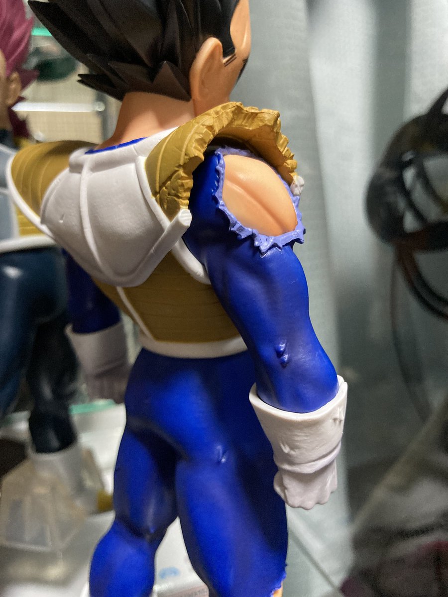 hachi____games's tweet photo. なんか最近見れば見るほどオムニバスクロスのベジータが好きになる https://t.co/Z20LheW0nQ
