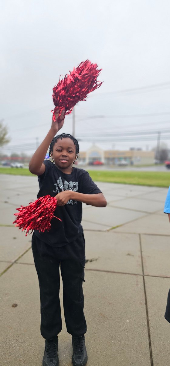 CheektowagaMS's tweet photo. Our 5th grade students celebrated inclusion and community during the Special Olympics Torch Run at Cheektowaga Central. Students, staff, Special Olympians, and the Cheektowaga Police Department came together for a great day of kindness and unity! https://t.co/29tGgAH294
