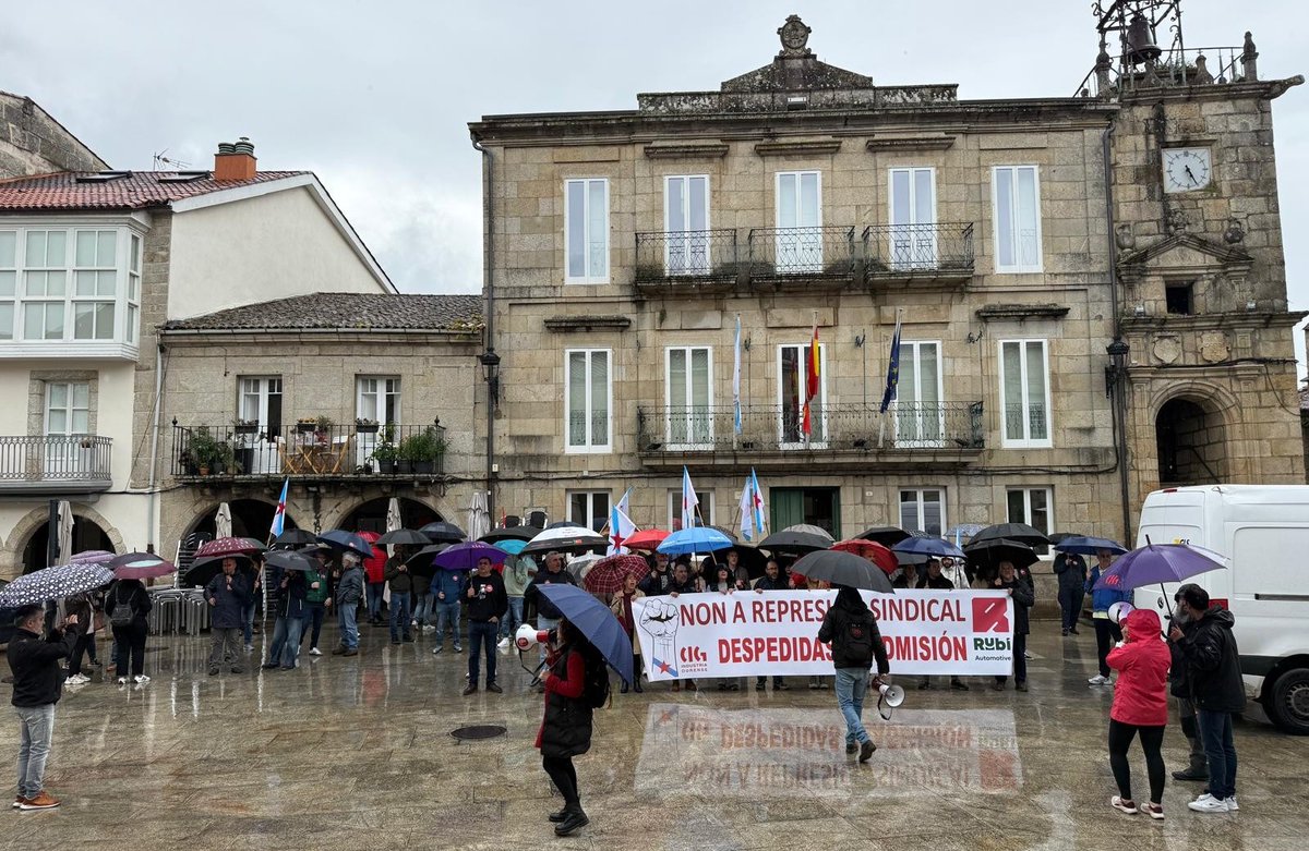 galizaCIG's tweet photo. 🗣️A CIG-Industria clama contra a represión sindical na empresa Rubi de #Ribadavia

📢Desenvolveu unha mobilización o martes para rexeitar o despido de dúas traballadoras en pleno proceso de eleccións na empresa

ℹ️ https://t.co/kiYE9fxijv

#Rubi #represiónsindical #automoción https://t.co/gRcyC5ZyTm