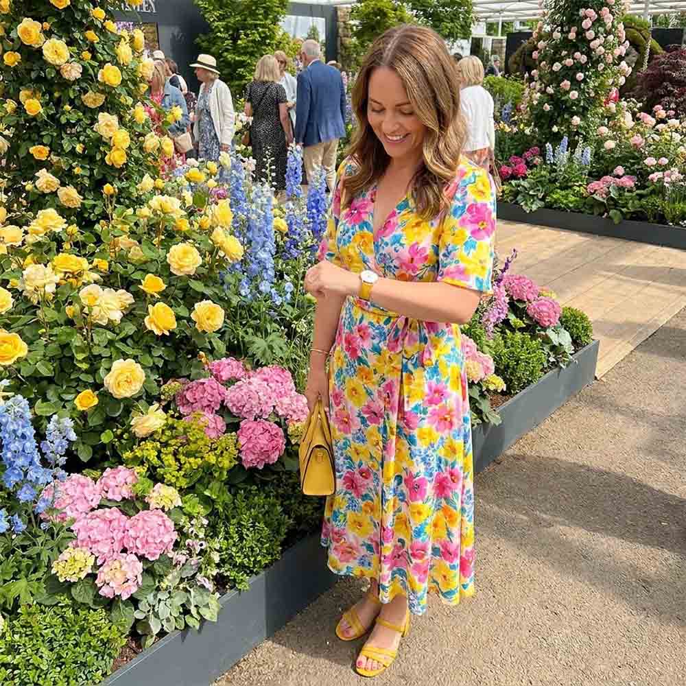 lbswatchstraps's tweet photo. Chelsea Flower Show style is nearly here 🌼 A vibrant #watchstrap is the easiest way to refresh a watch for spring/summer, and our Italian Saffiano leather strap in bold yellow adds the perfect pop of colour and luxury finish💛 

https://t.co/KDPEVX2vds https://t.co/F1FlgdSyCv