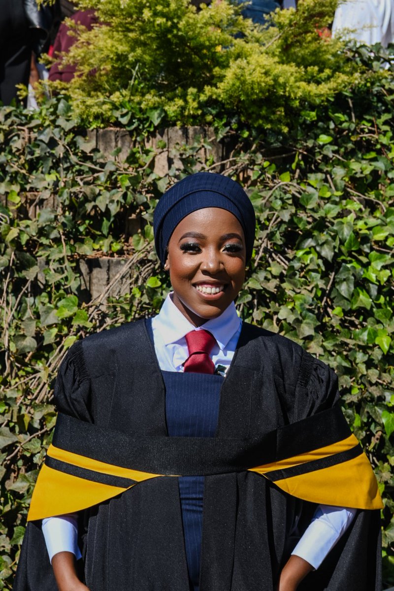 TUTfm_962's tweet photo. Mbombela is filled with pride, joy and celebration as we honor the incredible achievements of our graduates today! From late-night studying to walking across the stage, this moment belongs to you. Congratulations class of 2026! ๐๐
#TUTMbombela #TUTGraduation2026 #TUTFM962 https://t.co/qHafsV6MUi