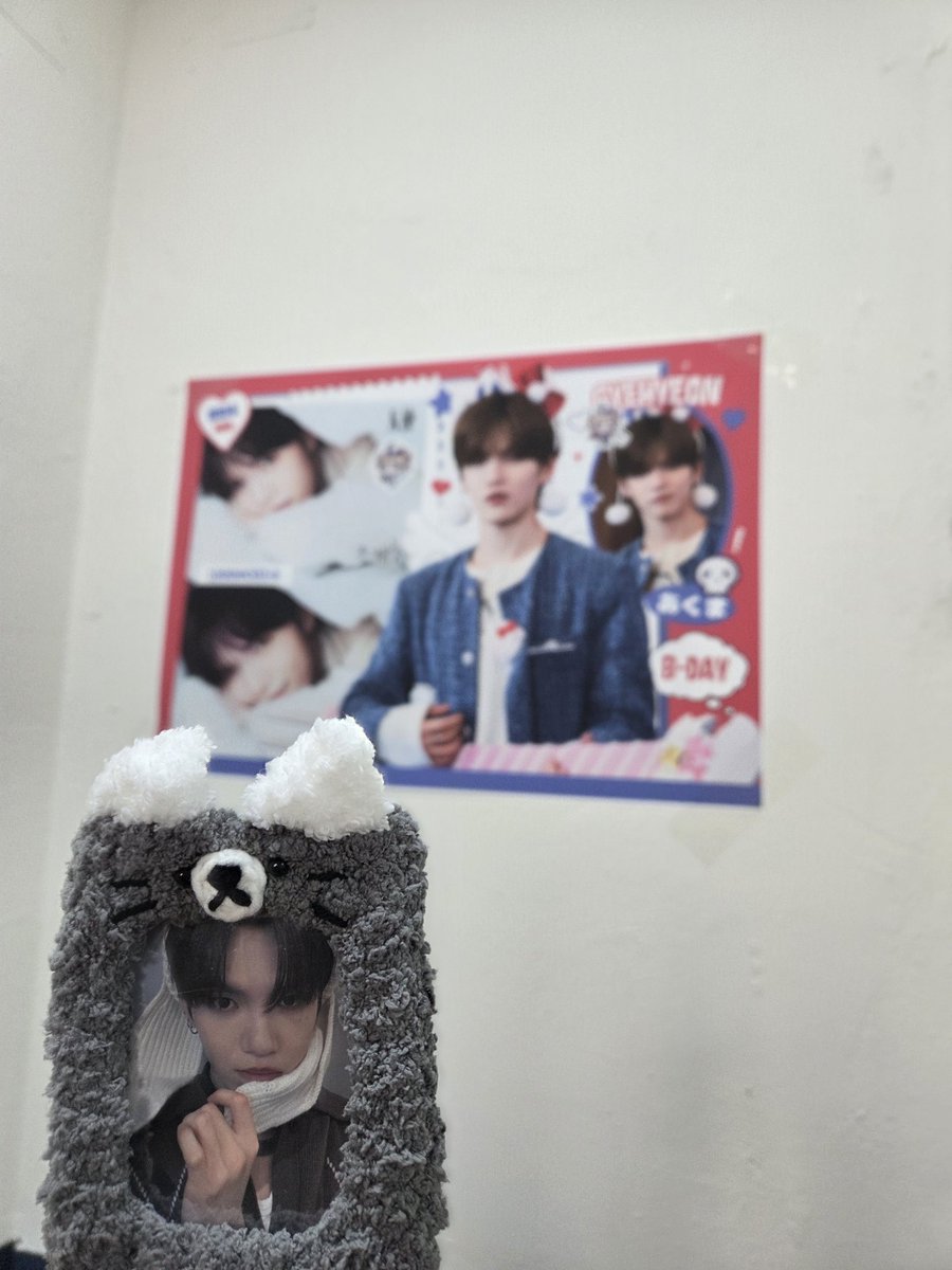 예아 tweet media