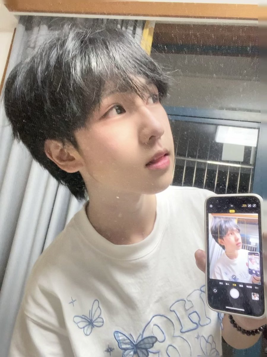 kklivex's tweet photo. 全职在家当正太。#男高 #10后 https://t.co/ir0CC6mwWo