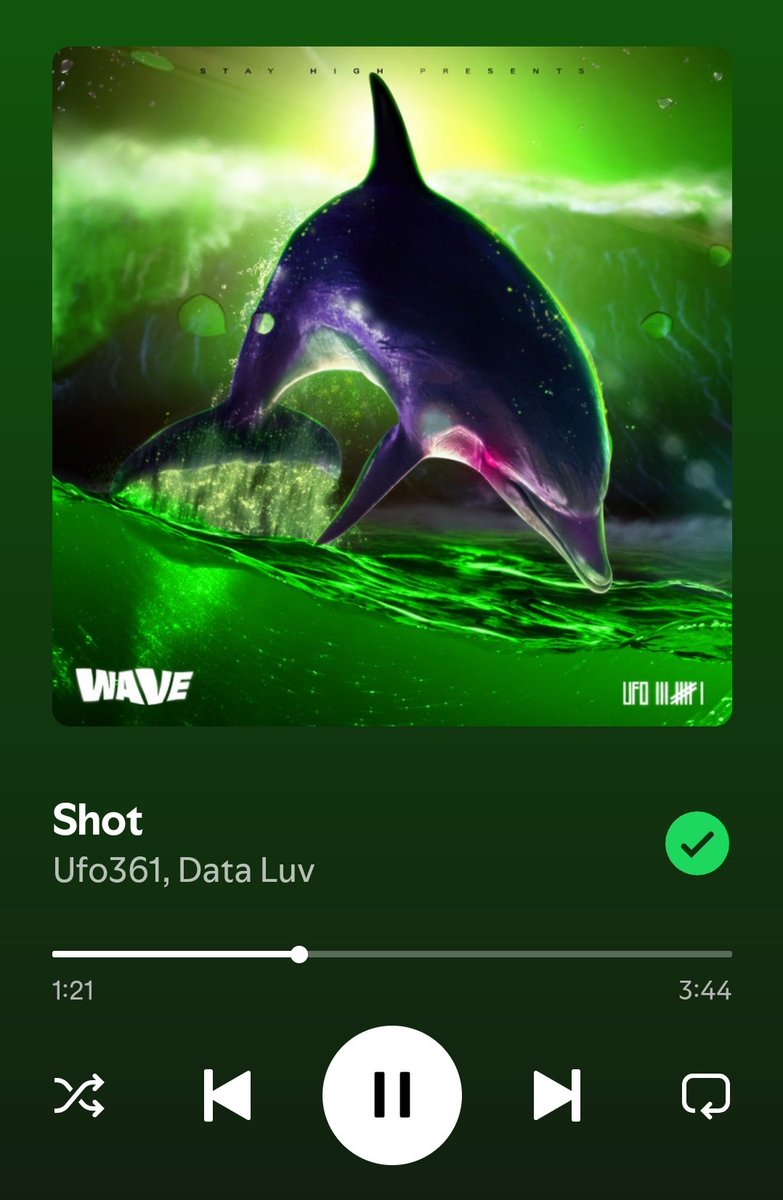 drehkicks's tweet photo. mystischer song gewesen damals jede sophie hat auf partys dazu arsch geshaket währen n 14 jähriger über shots rappt https://t.co/zBQu0TxNWf