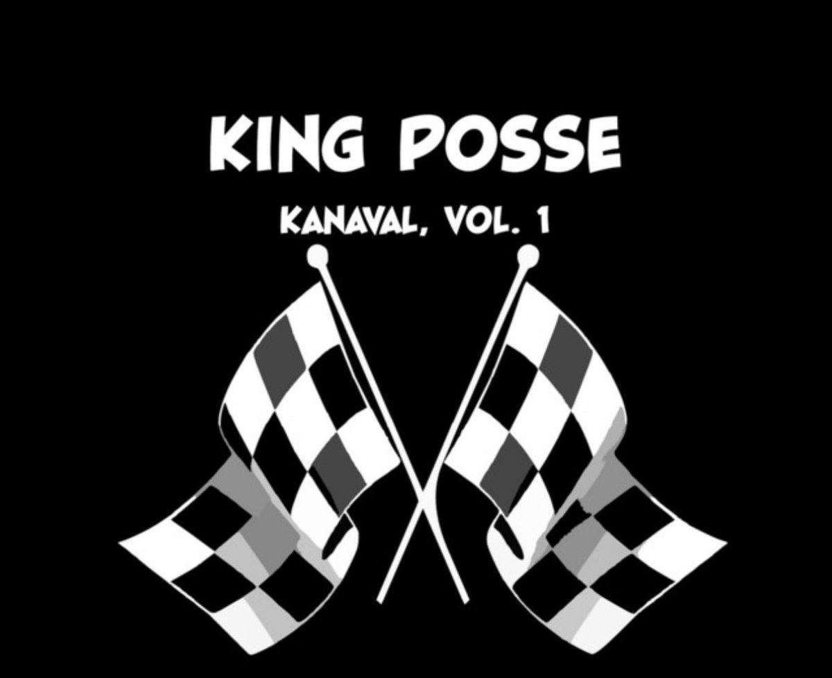 TchakaRefl's tweet photo. King Posse est l’un des groupes les plus emblématiques du rap et du hip-hop haïtien 🇭🇹. Formé dans les années 1990, le groupe a marqué toute une génération grâce à son style énergique, ses textes engagés et son mélange unique de créole, de rythmes haïtiens et d’influences urbaines.

King Posse s’est également imposé comme une référence incontournable du carnaval haïtien, en enchaînant des morceaux carnavalesques devenus extrêmement populaires à travers le pays. Leur capacité à faire vibrer les foules et à créer des refrains marquants a fortement contribué à leur immense succès populaire.

Le groupe est aussi associé à la figure de Black Alex, artiste charismatique et voix marquante du rap haïtien, dont l’énergie et le talent ont profondément influencé la culture musicale du pays.

À travers leur musique et leur impact sur la culture populaire, King Posse demeure aujourd’hui une véritable légende du hip-hop et du carnaval haïtien.
#haitianheritagemonth
