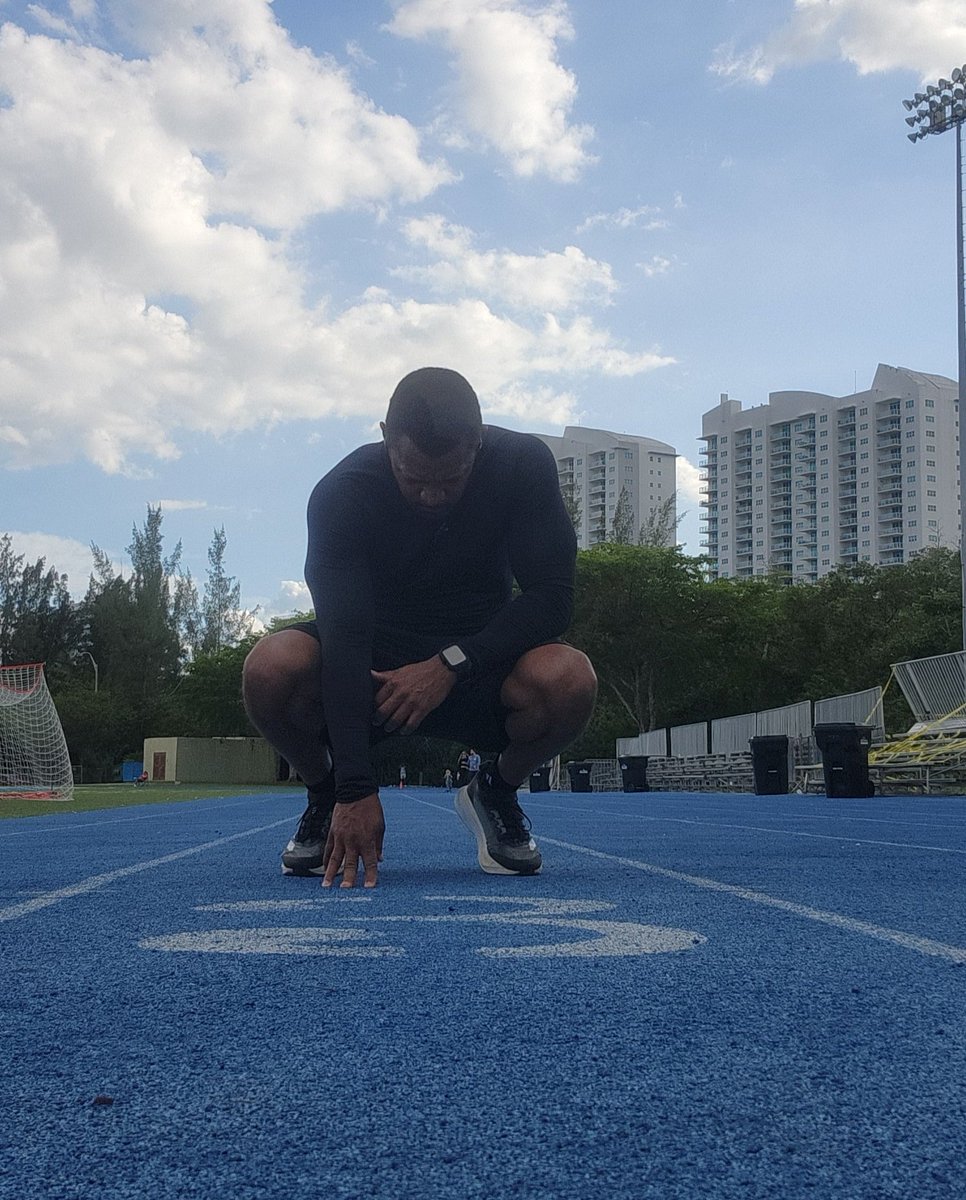 futuristpharmd's tweet photo. Tough sprint workout today. Price Paid In Full. Training thru the pain of rehab, strengthening hip flexors, honing techniques, and adjusting to different surroundings,  I got better today. TY North Miami Athletic Stadium for the access to get in a great workout. #PrepartionWin 💯 https://t.co/uRedS48Er6