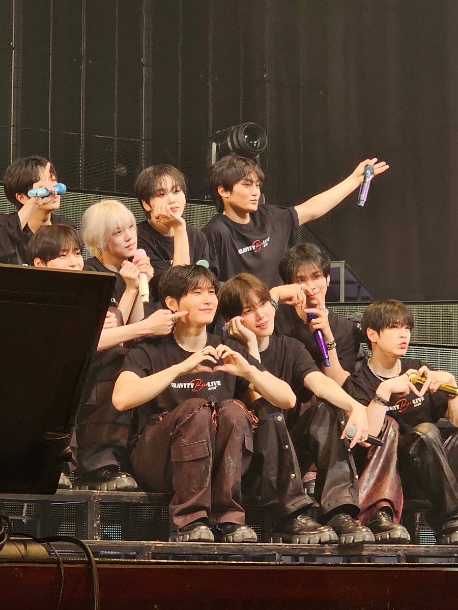 미니얌 tweet media