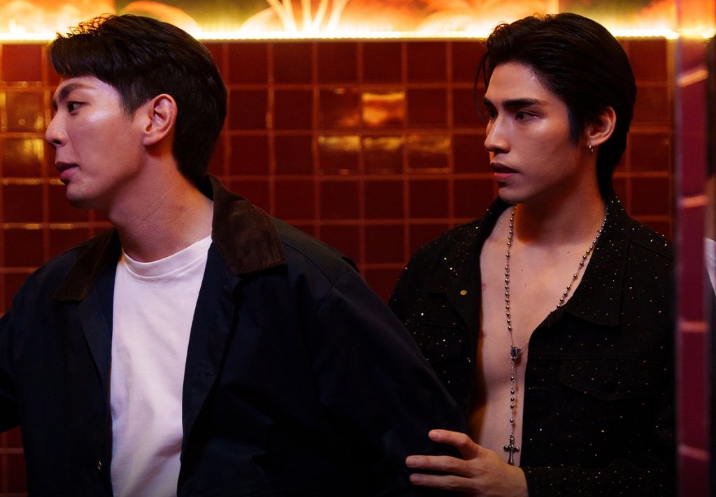 mmormor_'s tweet photo. อยากมีคนหวงแบบนี้บ้างโว้ยยย

Silom No Censor
#LoveOfSilomEP5 https://t.co/hdmLZR1vKy