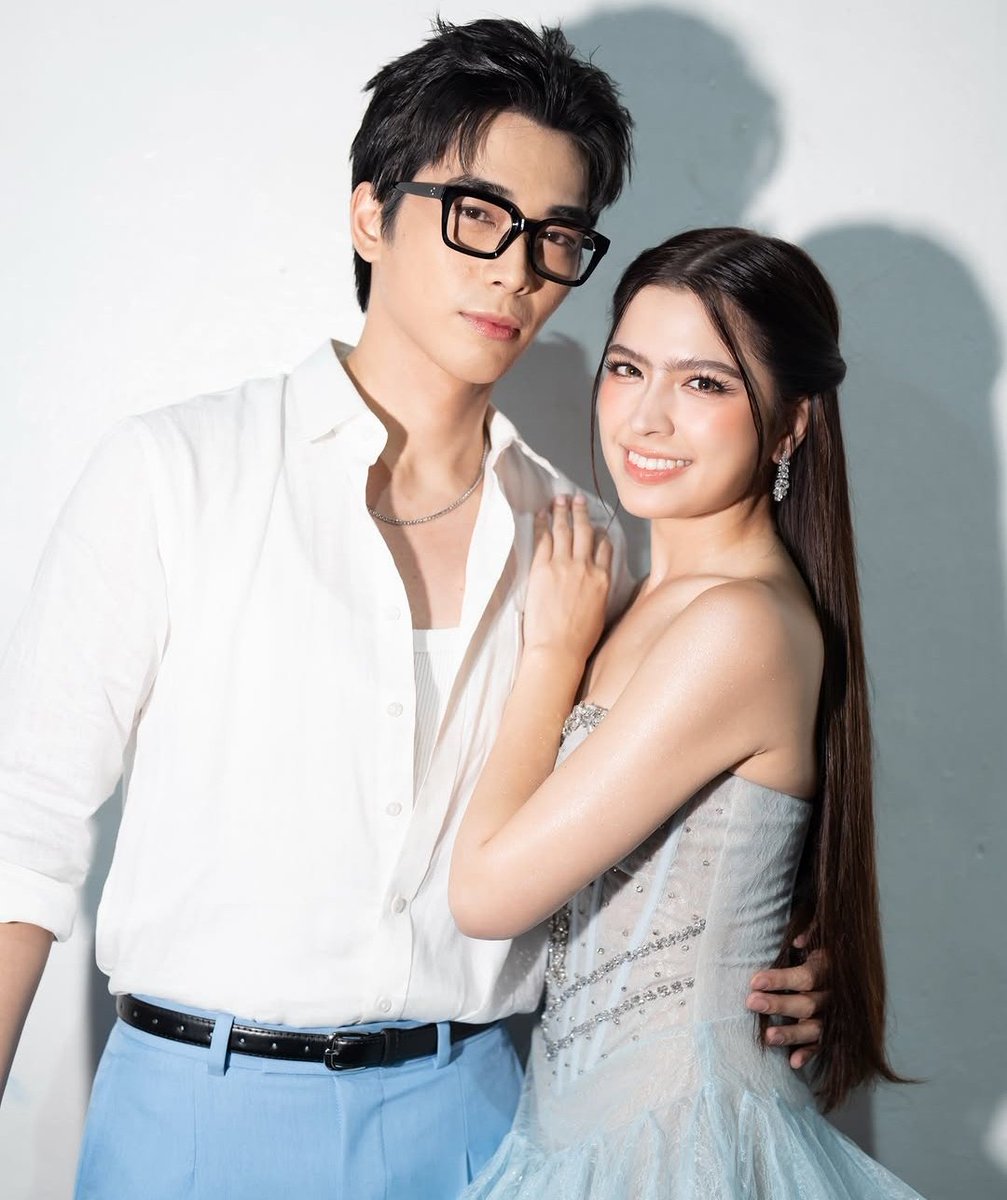goddaces's tweet photo. petition a primetime teleserye for #gelex  @ABSCBN 🐬 https://t.co/Kn5p0kazXI