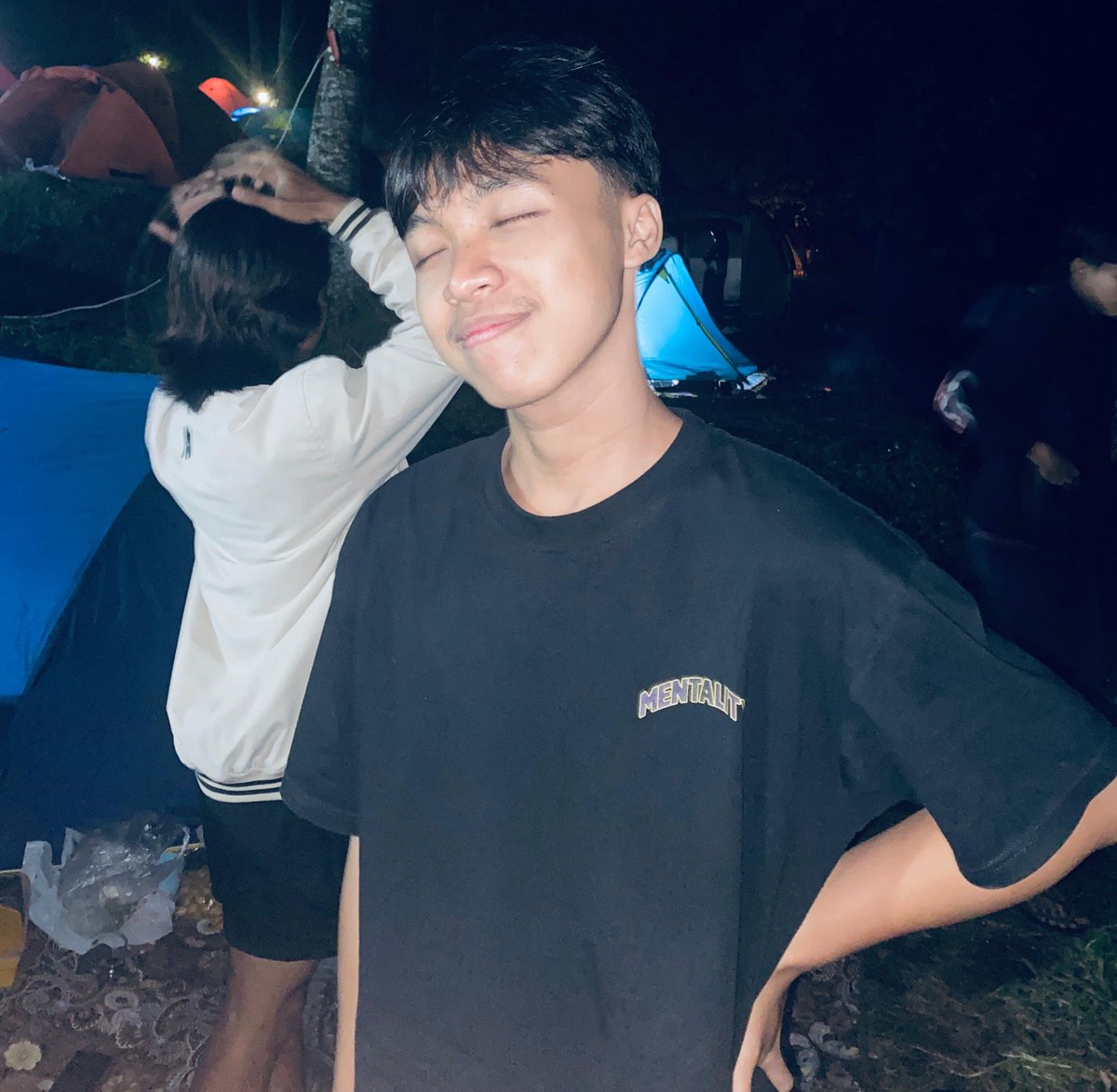 Aigazzz_ tweet media