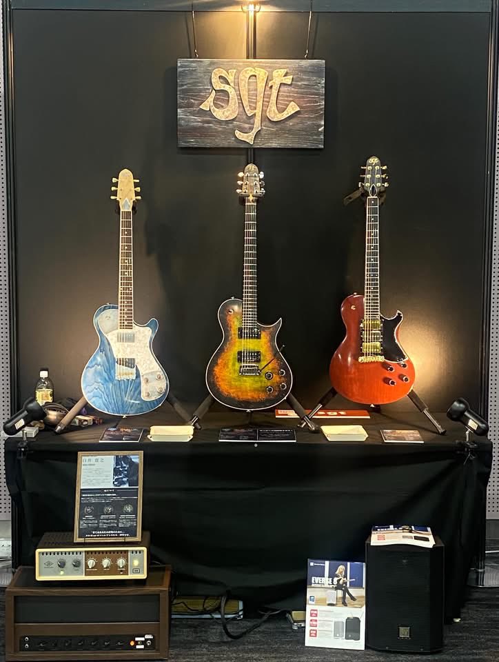 artzrockartz's tweet photo. 一緒にバンドやってるギタリストsiraiこと白井寛之さんがサウンドメッセ2026に出店します。
ブースはLuthiers Zone L38   sgt
関西の方、大阪に用事のある方は是非足を運んで下さい〜😃
#サウンドメッセ
#soundmesse2026
#大阪南港
#sgt
#キクタニミュージック https://t.co/pMHNRWlPZG