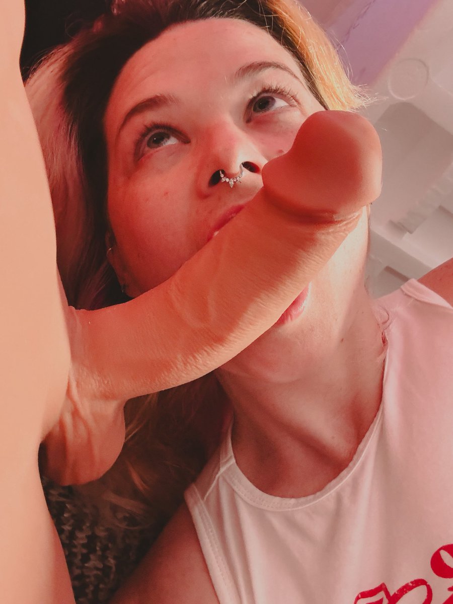 Multiple_Myself's tweet photo. @iamivywilde 🍯 https://t.co/RM2iNJa4eD