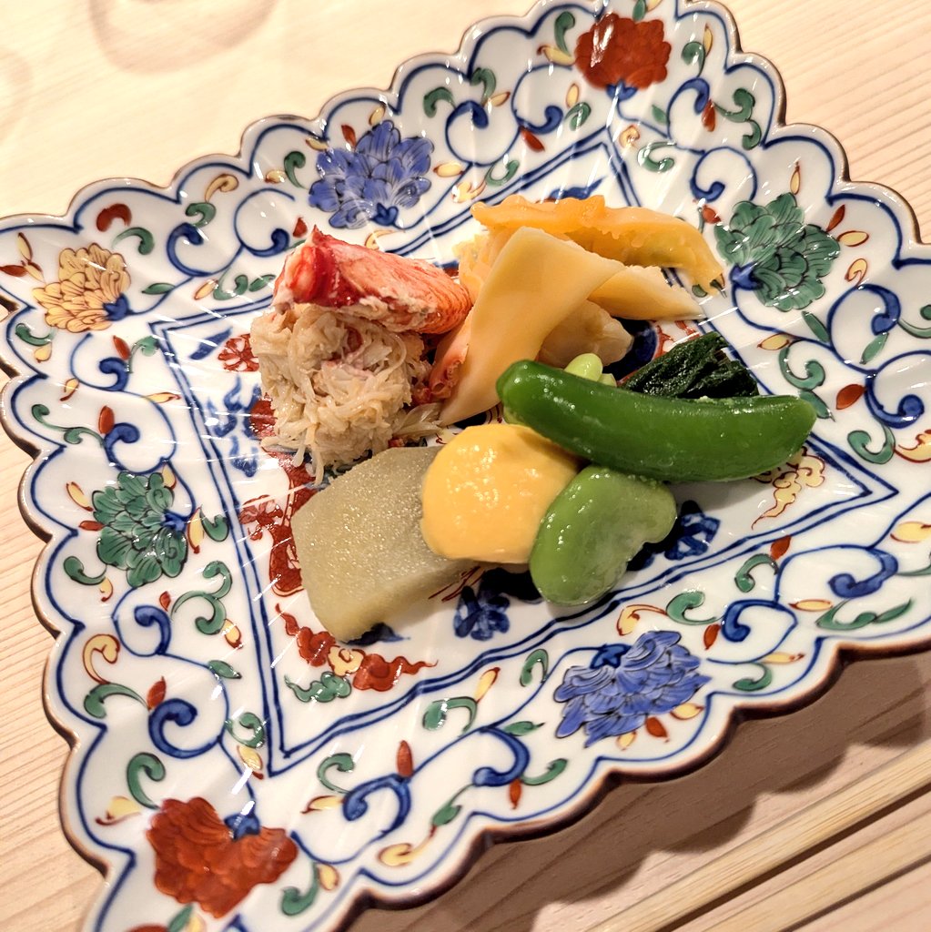 yuu0dachi's tweet photo. メインよりこういうおつまみのほうが店の地力がわかりますね
東京だとお値段2倍くらいしそう🙃 https://t.co/5tgeoUiccG