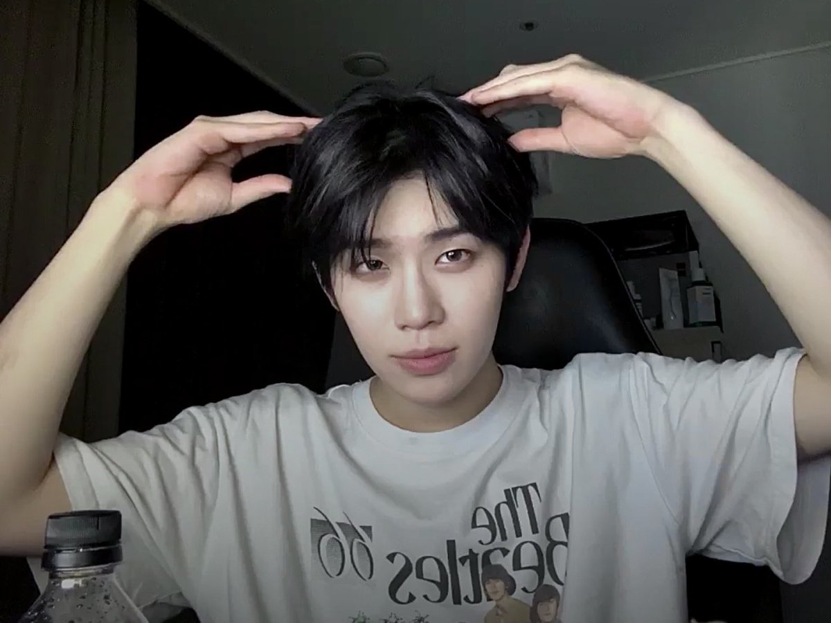 비쥬 tweet media