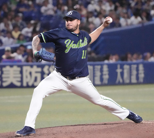ヤクルポン tweet media
