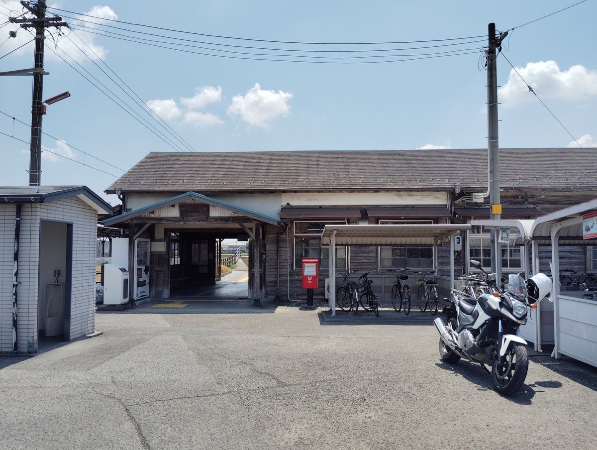 エムワイズ tweet media