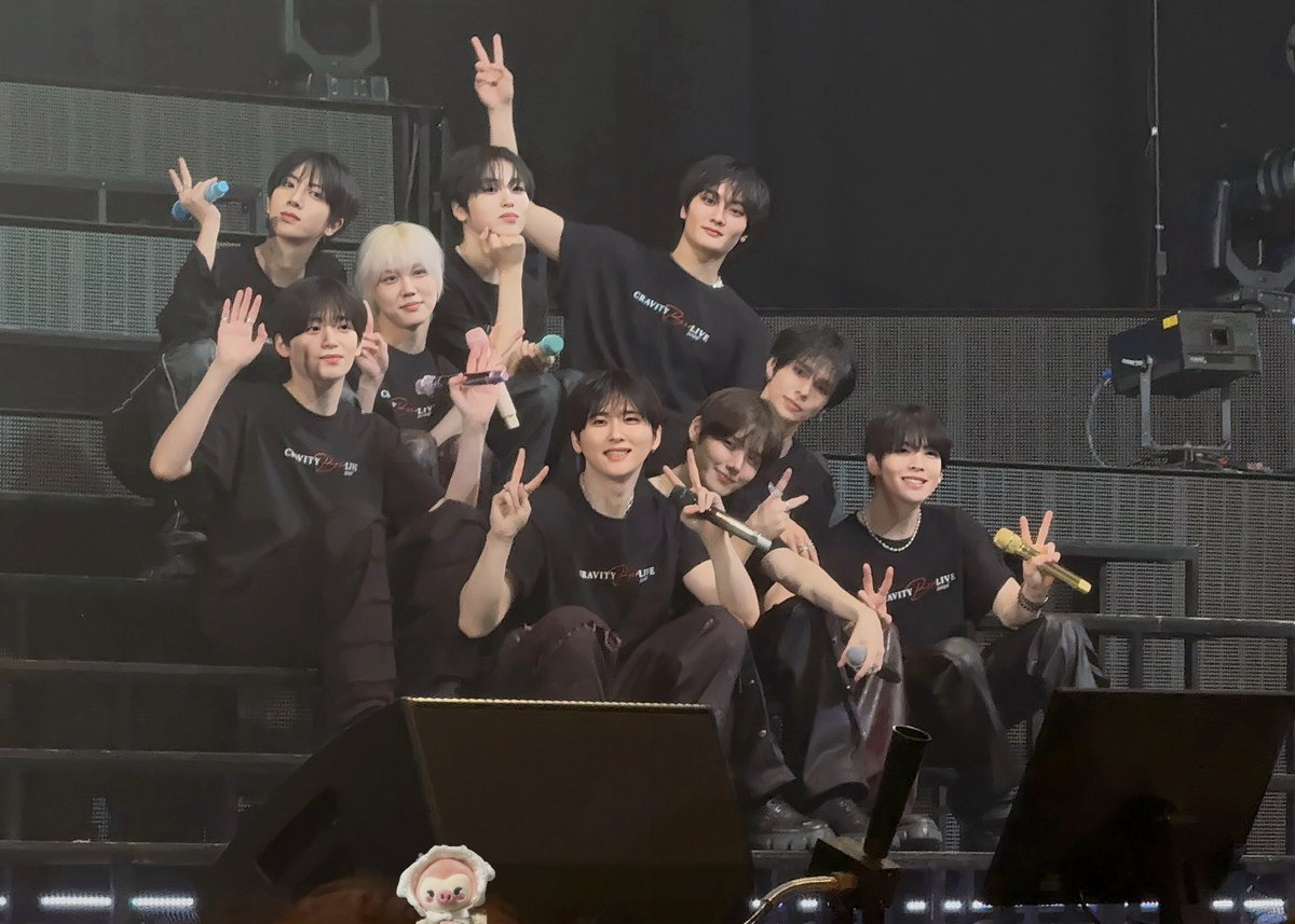륀 tweet media