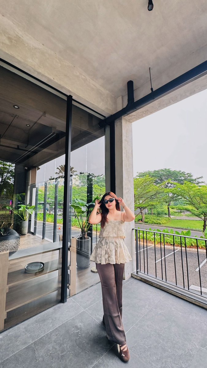RyneHwang's tweet photo. Escaping the chaos for a while https://t.co/skJtg3Of5g