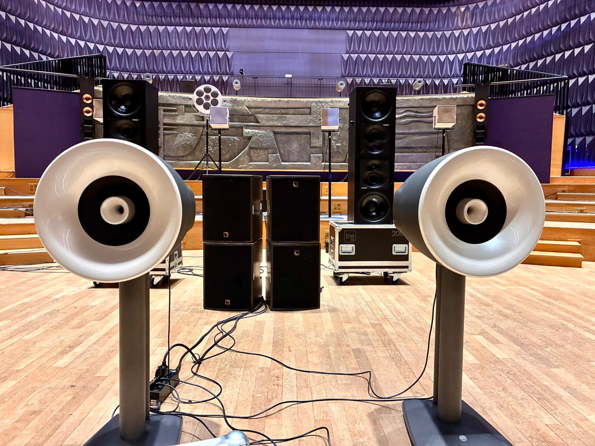 Ina_GRM's tweet photo. L'Acousmonium est arrivé au studio 104 de la @maisondelaradio pour les concerts AKOUSMA et LIVE ELECTRONICS de ce week-end !
Infos et billetterie : https://t.co/E9PPDZ7bmx https://t.co/nCyKXBKPYl