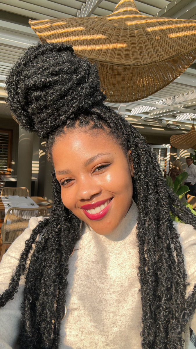 LIEMA PANTSI #BELLSnWHISTLES 🔔 tweet media