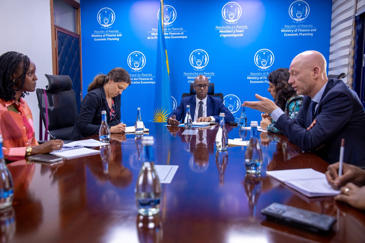 RwandaFinance's tweet photo. Today, Minister @yusuf_murangwa received the EU Ambassador H.E. Belén Calvo Uyarra for a courtesy call. They reviewed the strong Rwanda‑EU cooperation under the Multi‑Year Investment Plan, supporting agriculture, urban development, education, and justice. #RwandaEU #SustainableDevelopment