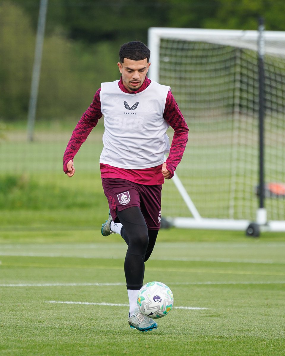 Burnley FC tweet media
