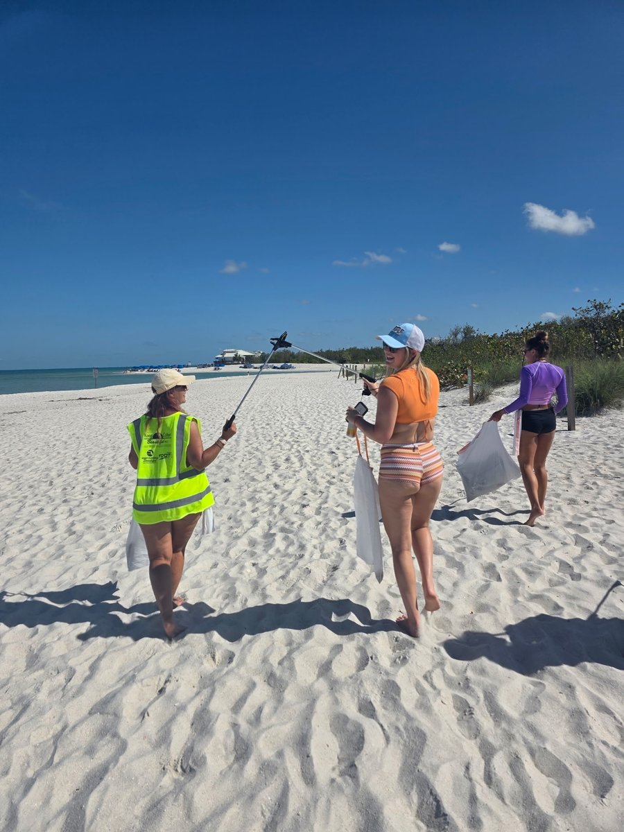 KCBFL's tweet photo. Karinda Greo organized a small group cleanup on April 25th at Clam Pass. Thank you for your initiative to protect our environment! 💚🔅

We hope to see you again at our next community-wide cleanup.

#KCB2026 #KeepCollierBeautiful #ClamPass https://t.co/IsN7wtTzgn