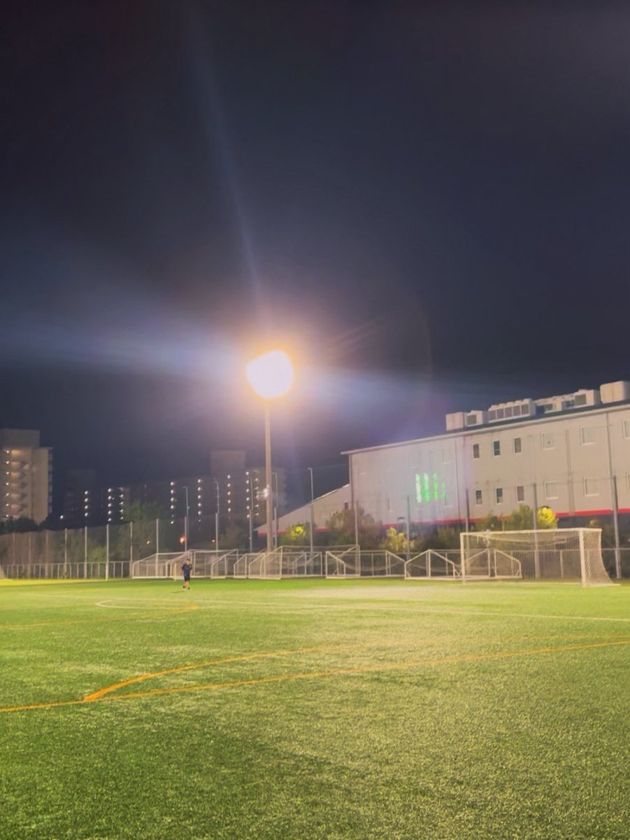 minokoshit's tweet photo. 今回のW杯日本代表には残念ながら落選してしまいました。
応援してくださった方々には心より感謝申し上げます。
4年後に向けて、また今日から走ります。

#football
#W杯2026 https://t.co/NrBwm8pbrG