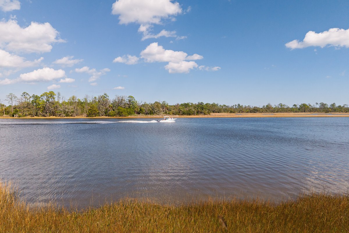 ThePARCGroup's tweet photo. 🌊 UNDER CONTRACT at Marsh Harbor: Homesite 6
 
Only 2 east-facing Intracoastal homesites remain in this release.
 
New releases coming soon. Be sure you’re on the list for upcoming homesites.
  
👉 Sign up here: https://t.co/jVcTWj9RHK https://t.co/wP9Z0rASDI