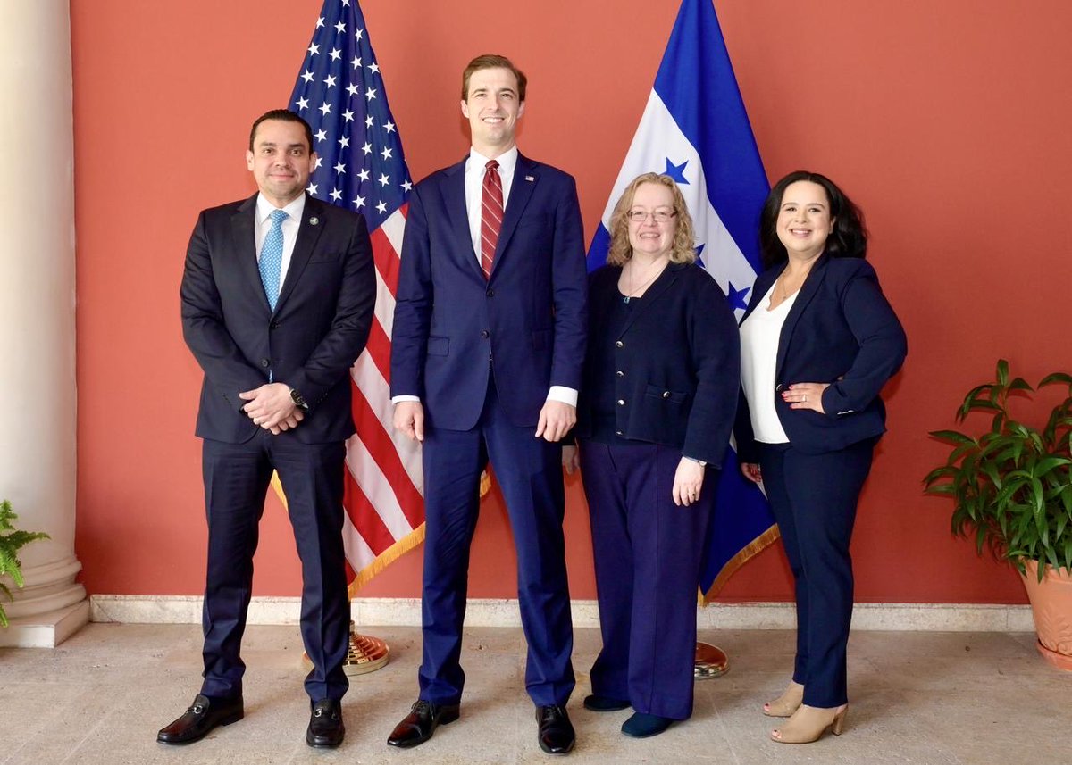 EconAtState's tweet photo. Assistant Secretary Orr met with Honduran National Congress President Tomás Zambrano to discuss strengthening the U.S.-Honduras economic relationship and expanding opportunities for U.S. companies in Honduras.  Under @POTUS's leadership, the United States is deepening cooperation with our regional partners to build prosperity across the hemisphere through commercial and economic diplomacy.
