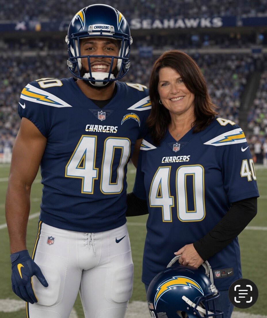 MomOfDBNN's tweet photo. DREAM BIG! Happy Football Friday Y’all! I hope you ALL have an awesome weekend! (AI pics by @Grok ) #KeepGrinding #NFL #NikNeedham #FreeAgent #IfYouThinkItYouCanBeIt 🙏🏼😤🔥🥰 https://t.co/QS0S8MKpJ2