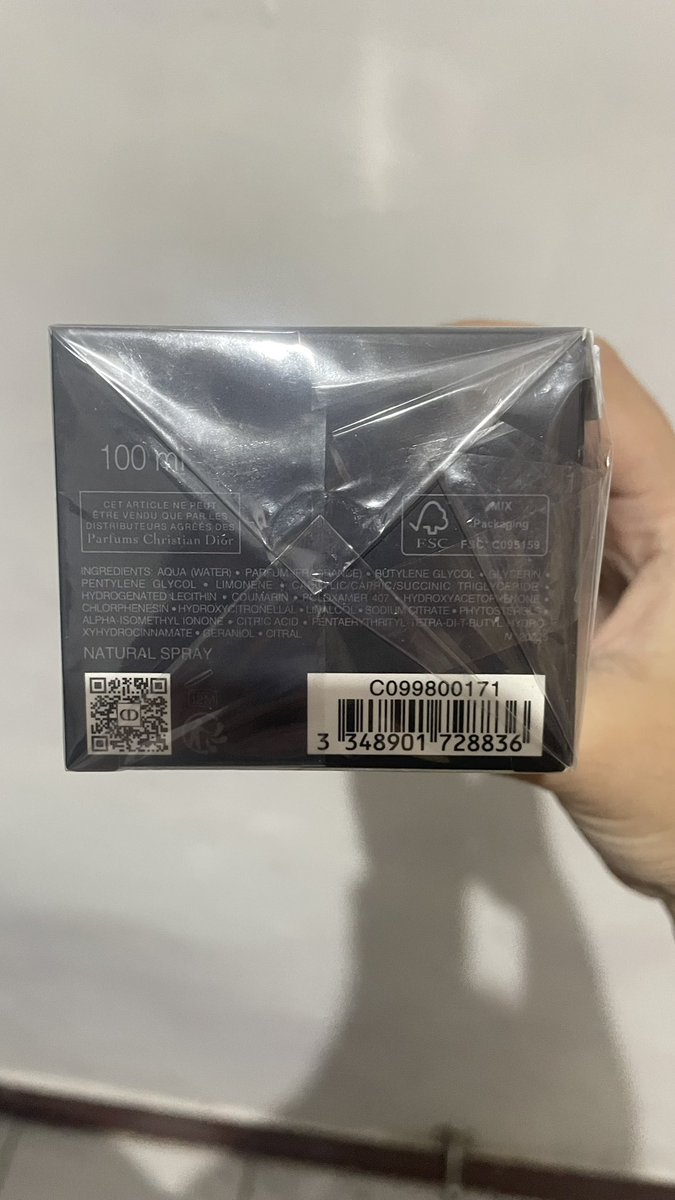 JoonFaZen's tweet photo. WTS
Dior sauvage edp 100ml
ex sephora ada invoice
harga 2,8jt bisa nego
Dijual karena kebeli dua https://t.co/FFbpunfnol