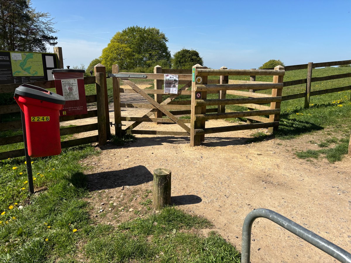 CotswoldWay's tweet photo. Central District Wardens recently modified one of the wooden kissing gates out of the Haresfield Beacon NT Car Park by extending the cage depth by 1m. This now allows a scooter to reverse into the cage, swing the gate across and exit forwards onto the grassy area and Cotswold Way https://t.co/5FXFhyfJv5