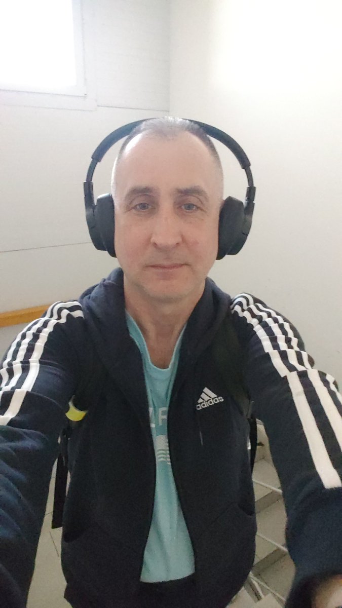 75Andik's tweet photo. Добрий день, бажаю всім спокійної п'ятниці і хороших вихідних 😘😘😘. @75Andik https://t.co/7JCkitr51U