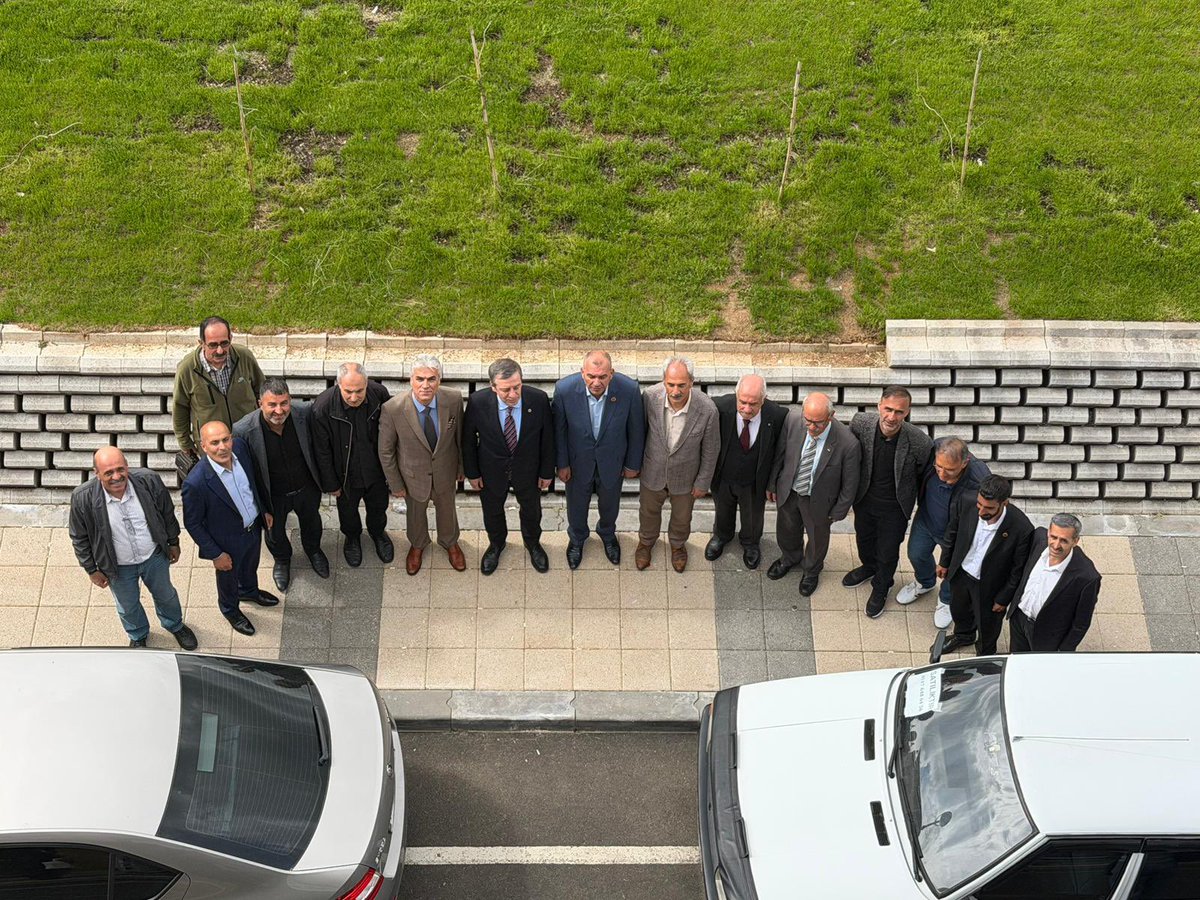 mehmederdogan12's tweet photo. Türkiye Büyük Millet Meclisi Plan ve Bütçe Komisyonu Üyesi, CHP İzmir Milletvekili Rahmi Aşkın TÜRELİ’yi derneğimizde ağırlamaktan memnuniyet duyduk.

Muhtarlarımızın yerelde karşılaştığı sorunlar, mahallelerimizin ihtiyaçları ve çözüm önerileri üzerine verimli bir istişare gerçekleştirdik.

Nazik ziyaretleri ve samimi sohbetleri için Sayın Vekilimize teşekkür ediyor, çalışmalarında başarılar diliyoruz.

@ratureli