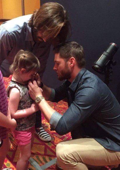 brotherdivorce's tweet photo. I want to be the kid who is j2's child in the alternative universe so badd https://t.co/hgTYtCGtEm
