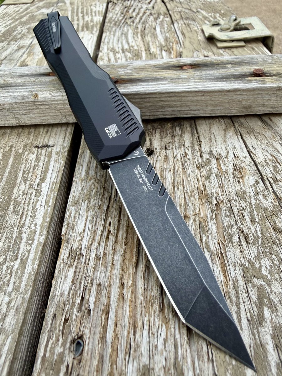freegwe's tweet photo. Carry of the day 5/15/26. The USA made Kershaw Livewire OTF Dual Action Auto. Tanto Magnacut Super Steel Blade. OMG smooth actuation. Had decided I didn’t like OTF’s until I grabbed this knife. Being a Kershaw, I should’a known it would be the one to have. Happy Friday all!! https://t.co/mmaGUTt0SE