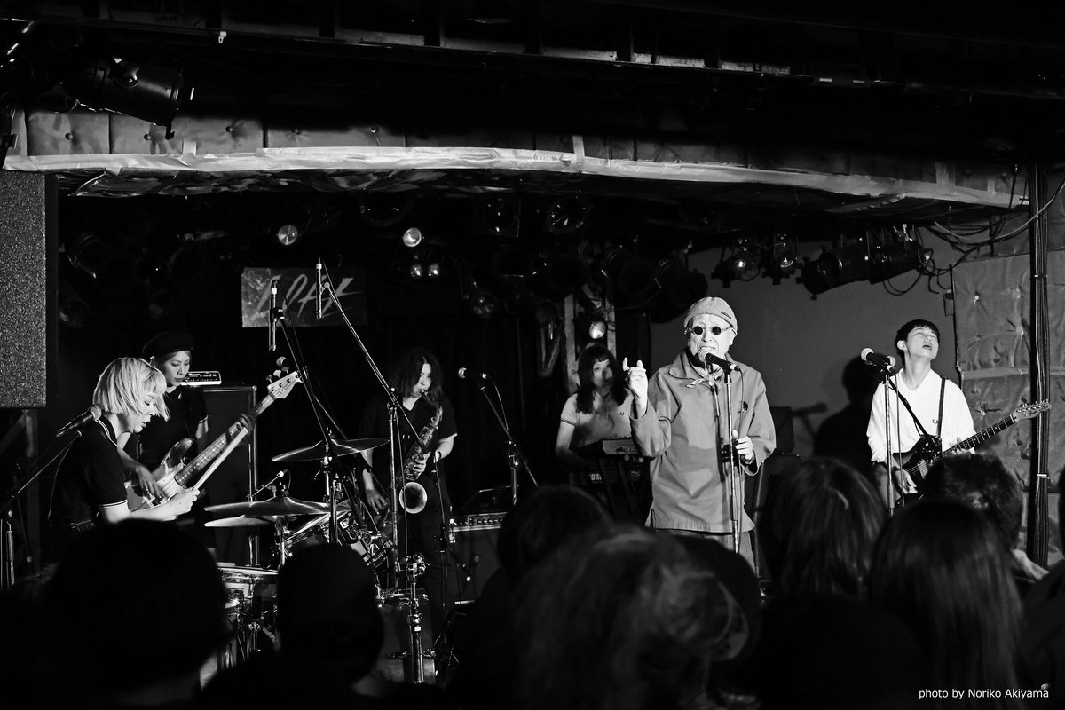 pkpkppk's tweet photo. ❷2026.5.6 新宿LOFT

『DRIVE FROM 80s』 

♦︎s-ken&amp;BimBamBoom  ゲスト:町田康 ♦︎オートモッド ♦︎突然段ボール ♦︎リザード・トリビュートバンド ♦︎SHE TALKS SILENCE 
♦︎リンゴリラ(ex.あけぼの印)、ゲスト:JON(犬)、シルエット近藤 ♦︎DJ 高木完

5/6の写真→https://t.co/dooYV3pNGT https://t.co/vtgczH9hRm