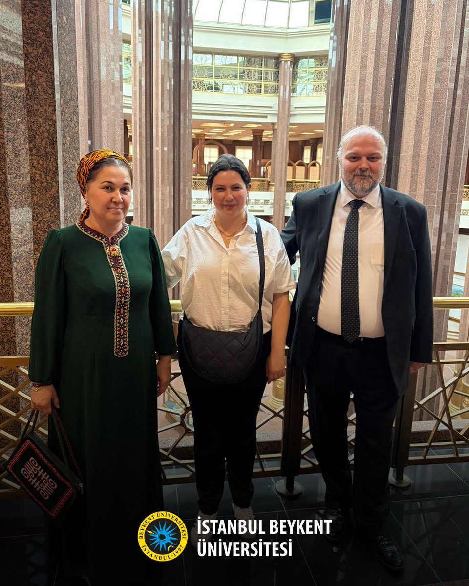 BeykentUnv's tweet photo. Türkmenistan Ankara Büyükelçiliği’nin kıymetli destek ve katkılarıyla, Türkmenistan’da düzenlenen “Türkmenistan’ın Dış Politikası ve Diplomasisi: Tarafsızlık, Barışçılık ve Sürdürülebilir Kalkınmanın Sağlanmasında Uluslararası Bilimsel İş Birliğinin Rolü” başlıklı III. Uluslararası Konferans ile çeşitli resmî organizasyonlara, Üniversitemiz Rektörü Prof. Dr. Volkan Öngel ve Uluslararası İlişkiler Daire Başkanı Aybala Yavuzarslan katılım sağlamıştır.

Nazik ev sahiplikleri, yakın ilgileri ve değerli destekleri dolayısıyla Türkiye Cumhuriyeti Türkmenistan Büyükelçisi Sayın Ahmet Demirok’a ve Institute of International Relations of the Ministry of Foreign Affairs of Turkmenistan Rektörü Sayın Gulshat Yusupova’ya içten teşekkürlerimizi sunarız.

Uluslararası eğitim, bilim, kültür ve akademik iş birliği alanlarında yürütülen kıymetli çalışmaların artarak devam etmesini temenni ederiz.

#İstanbulBeykentÜniversitesi #İşteGelecek