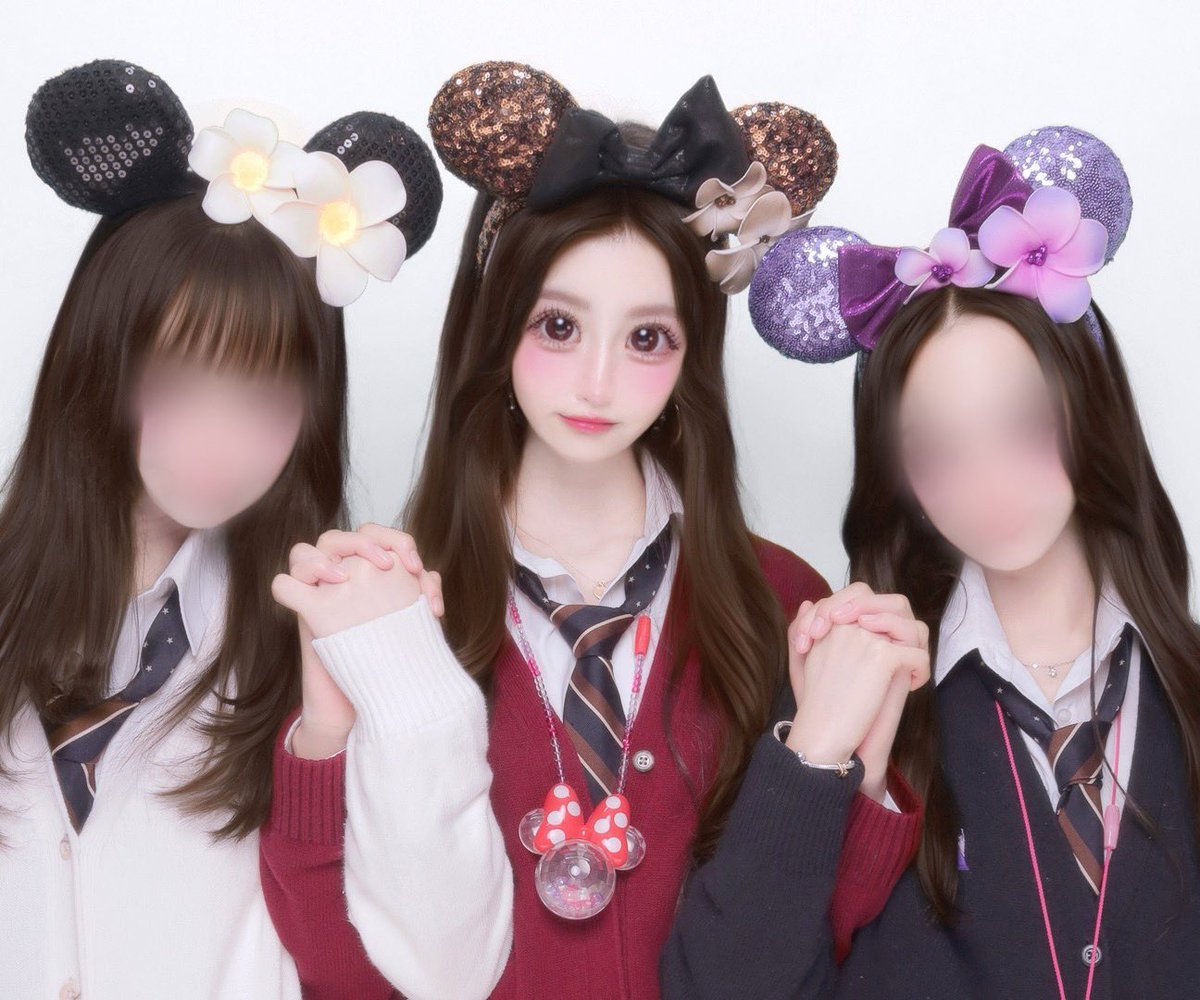 chamhapi_karen's tweet photo. ディズニーの時のプリクラ🌺 https://t.co/xkuRATPpn3