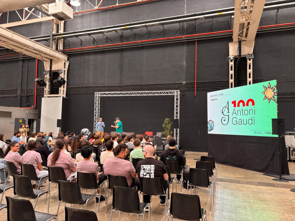 culturadigicat's tweet photo. 🎮Game Jump FP ja és aquí! Arrenca la 3a edició a @retrobarcelona: 9 equips, 48h i molt talent 💥 👀 Potser ja ho intuíeu… Aquest any reinterpretem l’univers d’Antoni Gaudí en
clau videojoc 🏛️🎮 
Seguiu-ho a @culturadigicat 👀 https://t.co/KFWp3O06n6