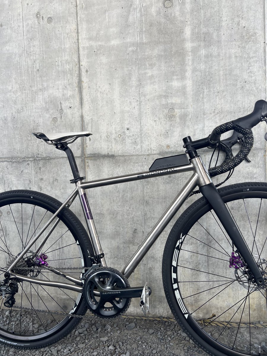 growtac's tweet photo. #MONORALBIKES も新作のARや定番のグラベルモデル『GR』が試乗可能 https://t.co/D67CFNN869