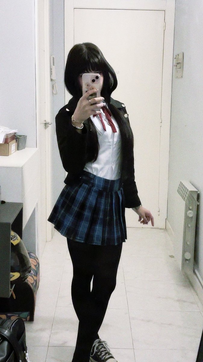 kurxmiii_9's tweet photo. Today’s outfit to see him.. 🖤 inspired by, who knows? #KurumiTokisaki #DateALive #meow #gothgirl https://t.co/MwgpTcTgxq
