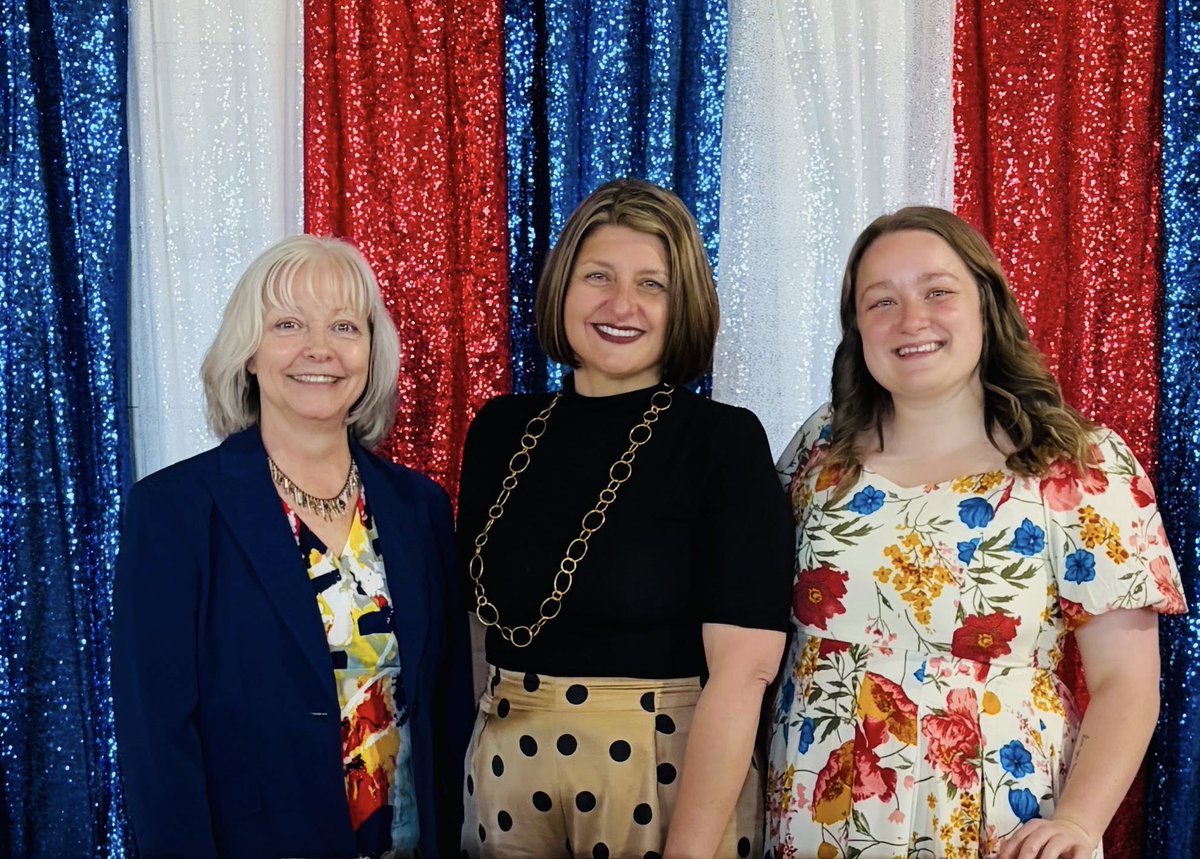 ChotaHealth's tweet photo. We had a wonderful evening at the annual Monroe County Chamber of Commerce awards banquet celebrating the people and businesses that help our community grow and thrive. https://t.co/fo3f3T9CNS