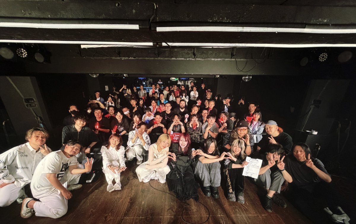 io_nightowl's tweet photo. 折原伊桜主催ライブ「共同戦線vol.2」
草野華余子さん、S!Nさんと
バンドセットスリーマン！
ありがとうございました🔥🔥🔥 https://t.co/VENZrXrTpf